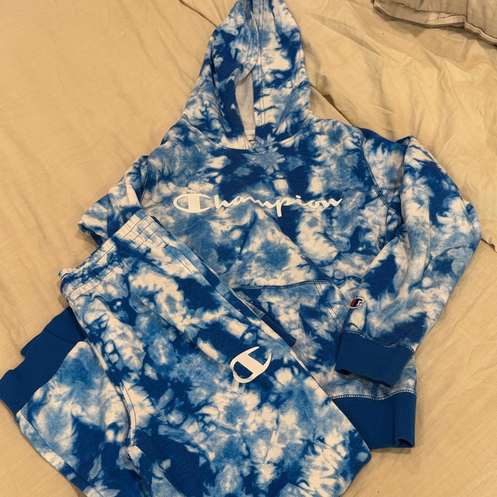 Boys Champion Blue and White Tie-Dye Hoodie and Joggers medium